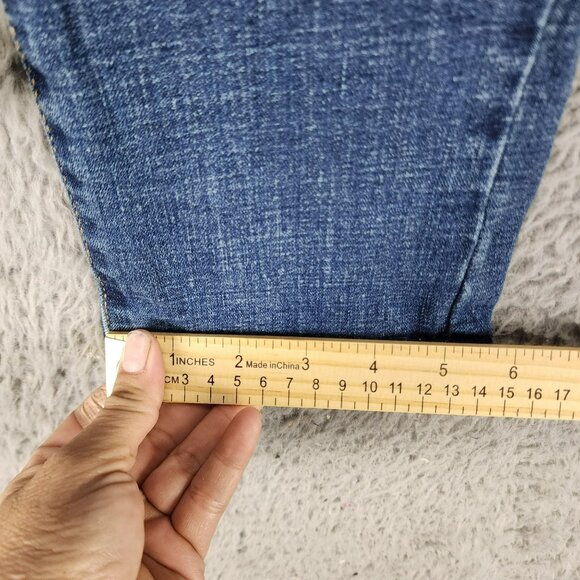 Levis Jeans Womens 32 311 Medium Wash Stretch Mid Rise Shaping Skinny - Picture 9 of 16